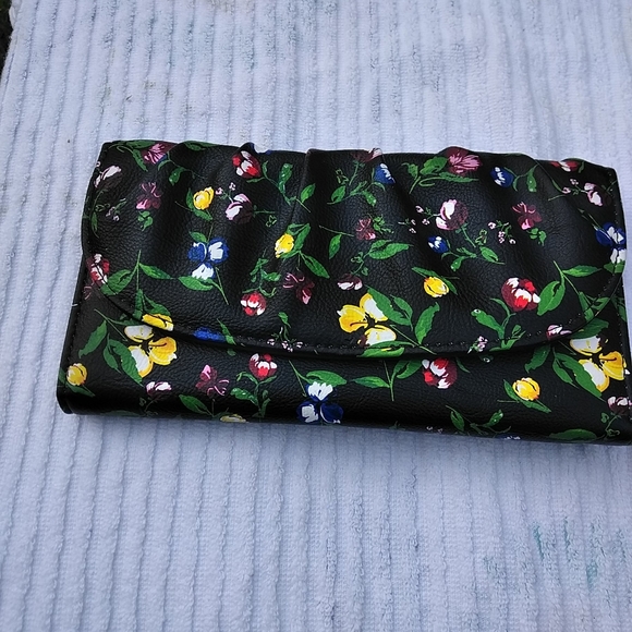 Wallet - Picture 2 of 11